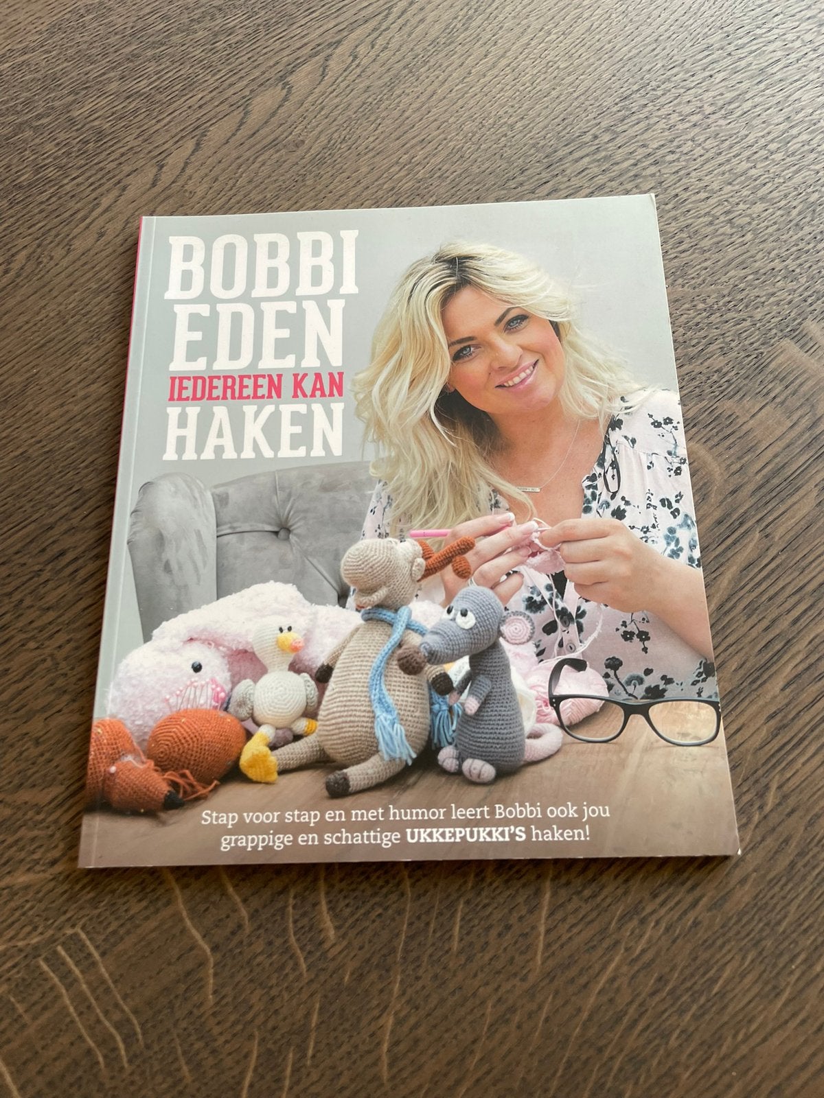Bobbi Eden iedereen kan haken, Hobby en Vrije tijd, Ophalen of Verzenden, Gebruikt, Haken, Patroon of Boek