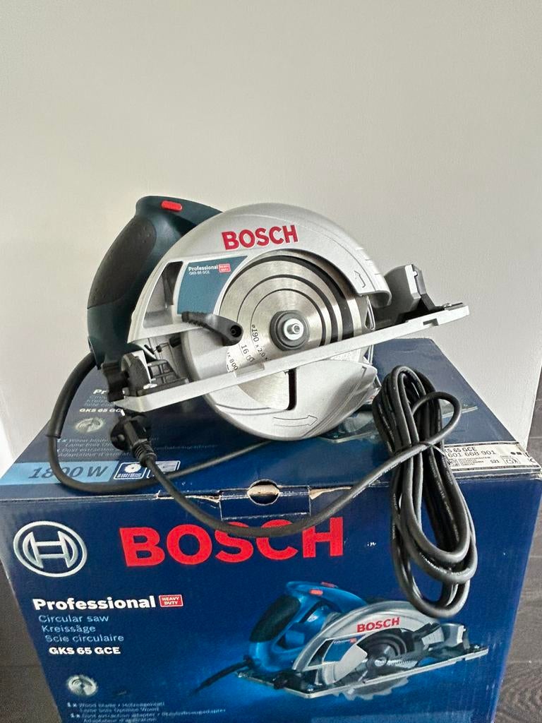 Brand New Bosch GKS 65 GCE Professional Circular Saw, Cirkelzaag, Nieuw, Ophalen of Verzenden, 30 tot 70 mm