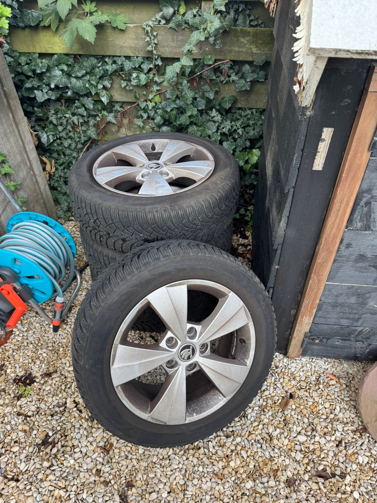 winterbanden met velgen (Skoda Octavia), Auto-onderdelen, Ophalen, Gebruikt, 16 inch, Banden en Velgen