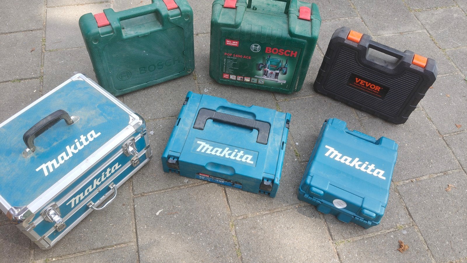 Diverse gereedschapskoffers van Makita, Bosch en Vevor, Doe-het-zelf en Verbouw, Gereedschap | Handgereedschap, Ophalen, Gebruikt
