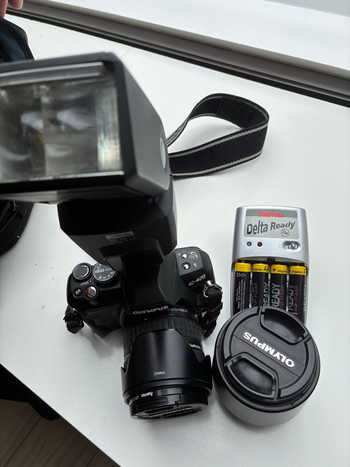 Olympus E-420 camera met flitser en extra lens, Gebruikt, Spiegelreflex, Ophalen of Verzenden, Olympus