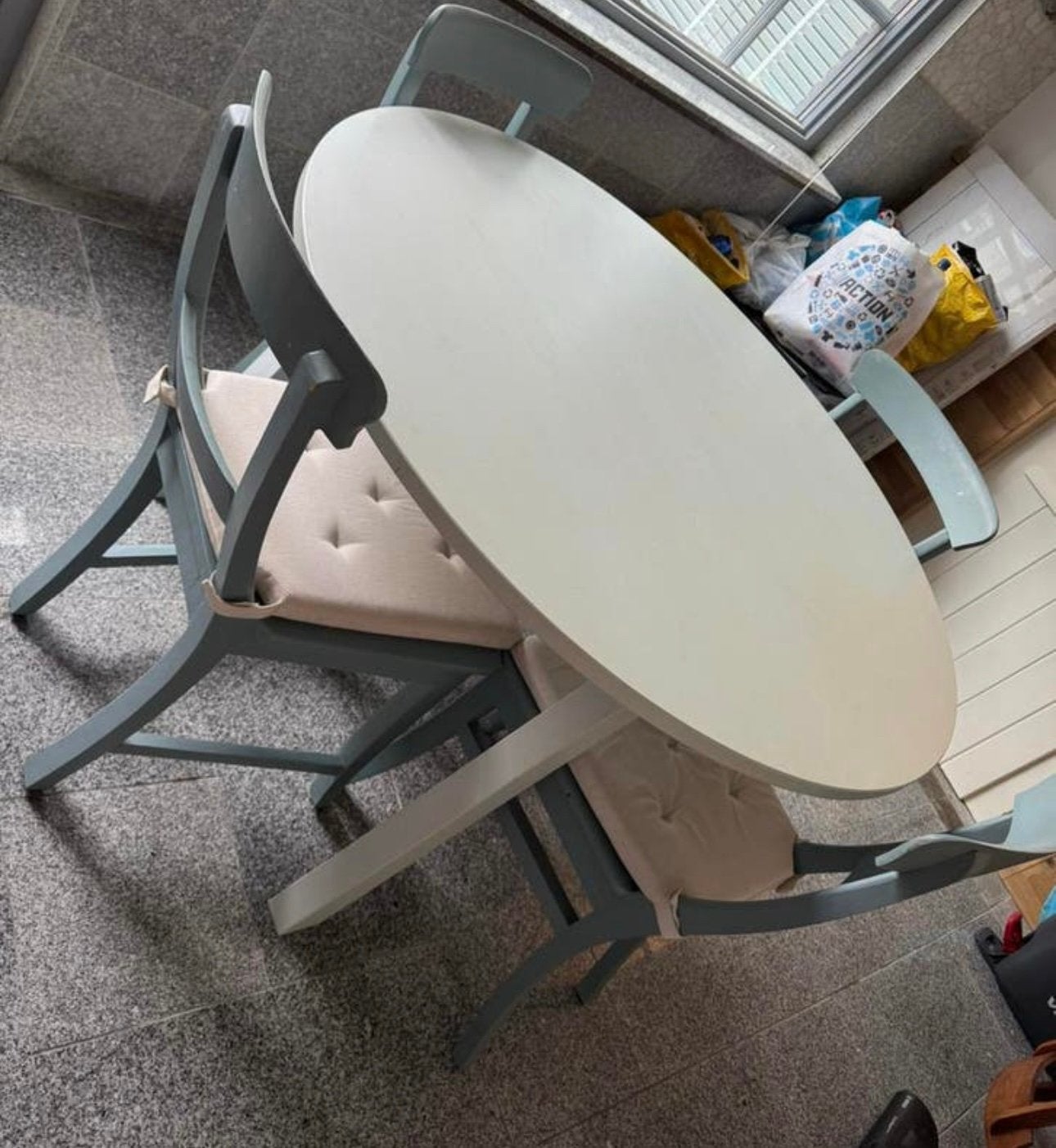 Ronde eettafel met 6 stoelen, Huis en Inrichting, Tafels | Eettafels, Ophalen, Overige materialen, Gebruikt, Rond