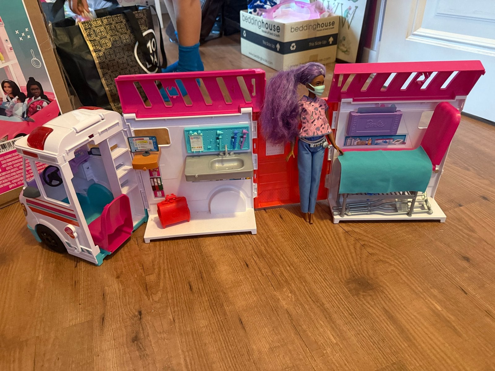 Barbie Ambulance Speelset met Dokter Barbiepop, Ophalen of Verzenden, Zo goed als nieuw, Meisje