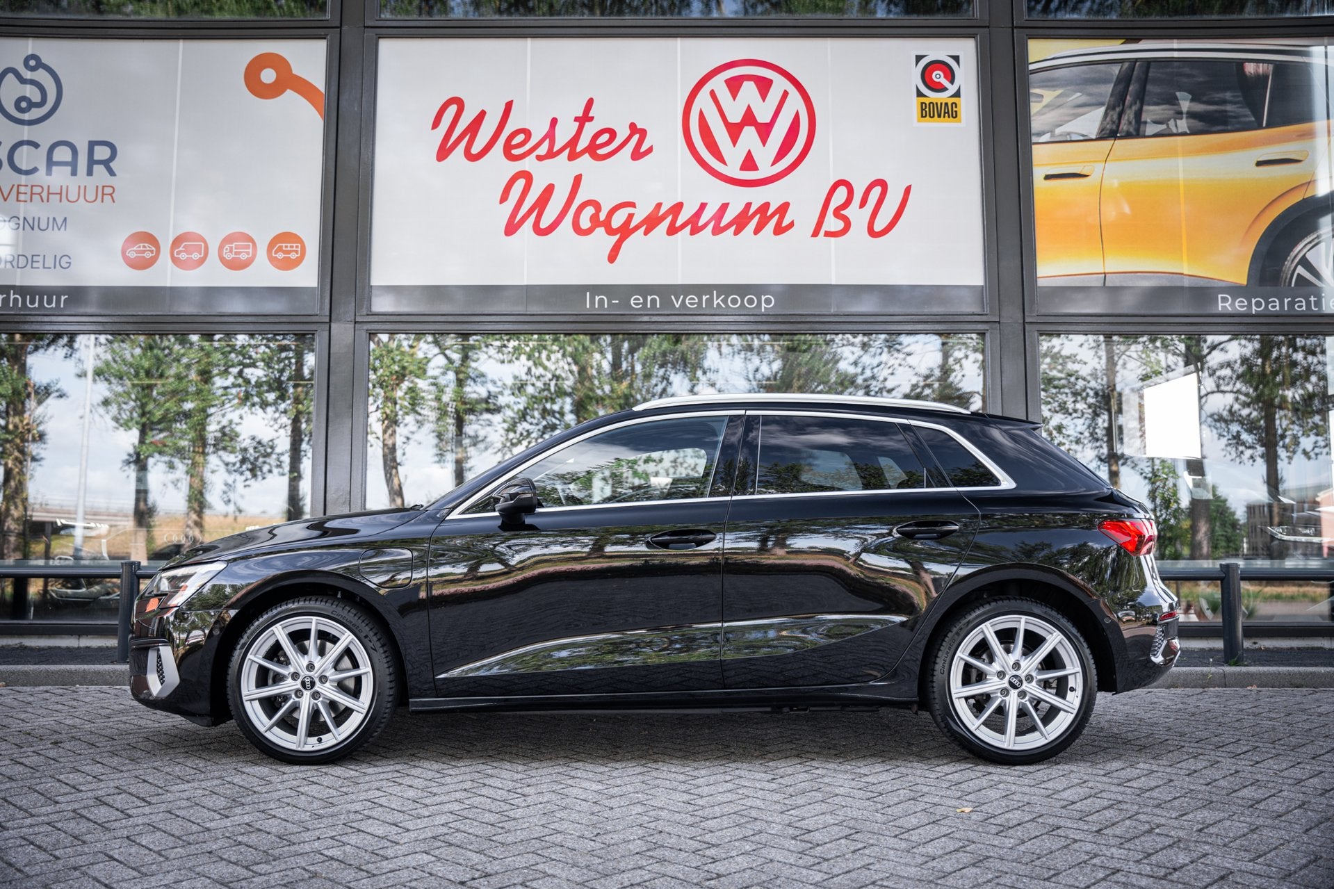 Audi A3 Sportback 40 TFSI e Business edition | Navi | Virtua, Gebruikt, 4 cilinders, Leder en Stof, Zwart