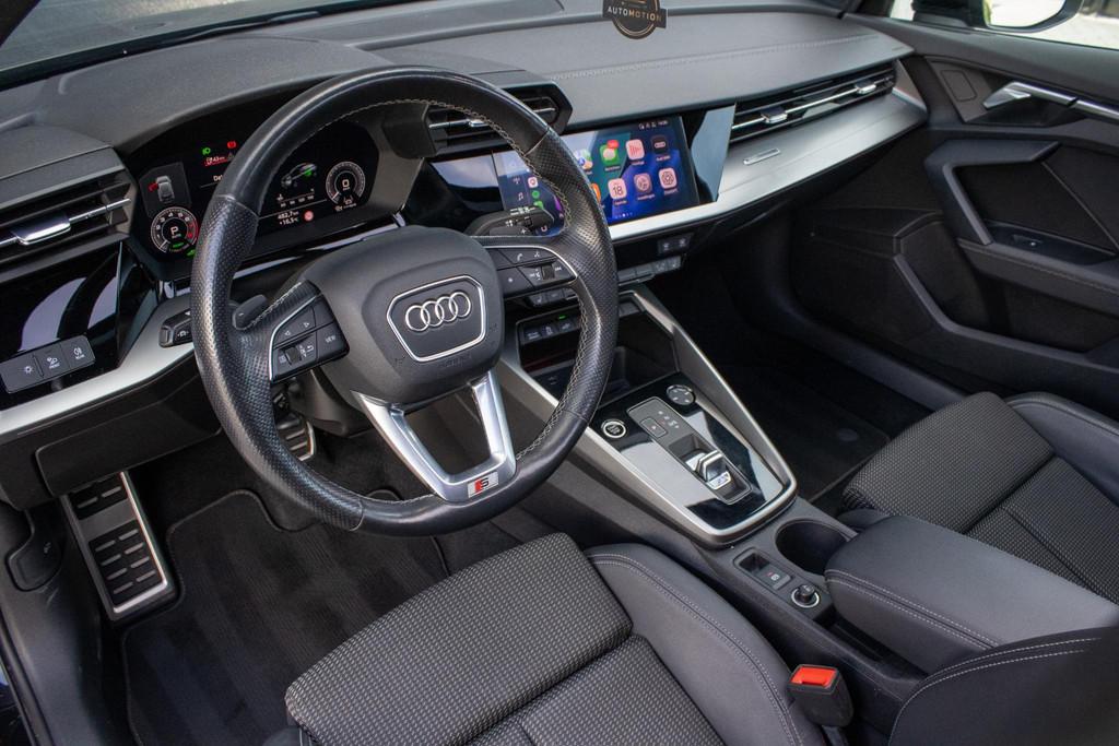 Audi A3 Sportback 45 TFSIe Sline Competition PANO CAMERA ACC, Gebruikt, 4 cilinders, Met garantie (alle), Leder en Stof