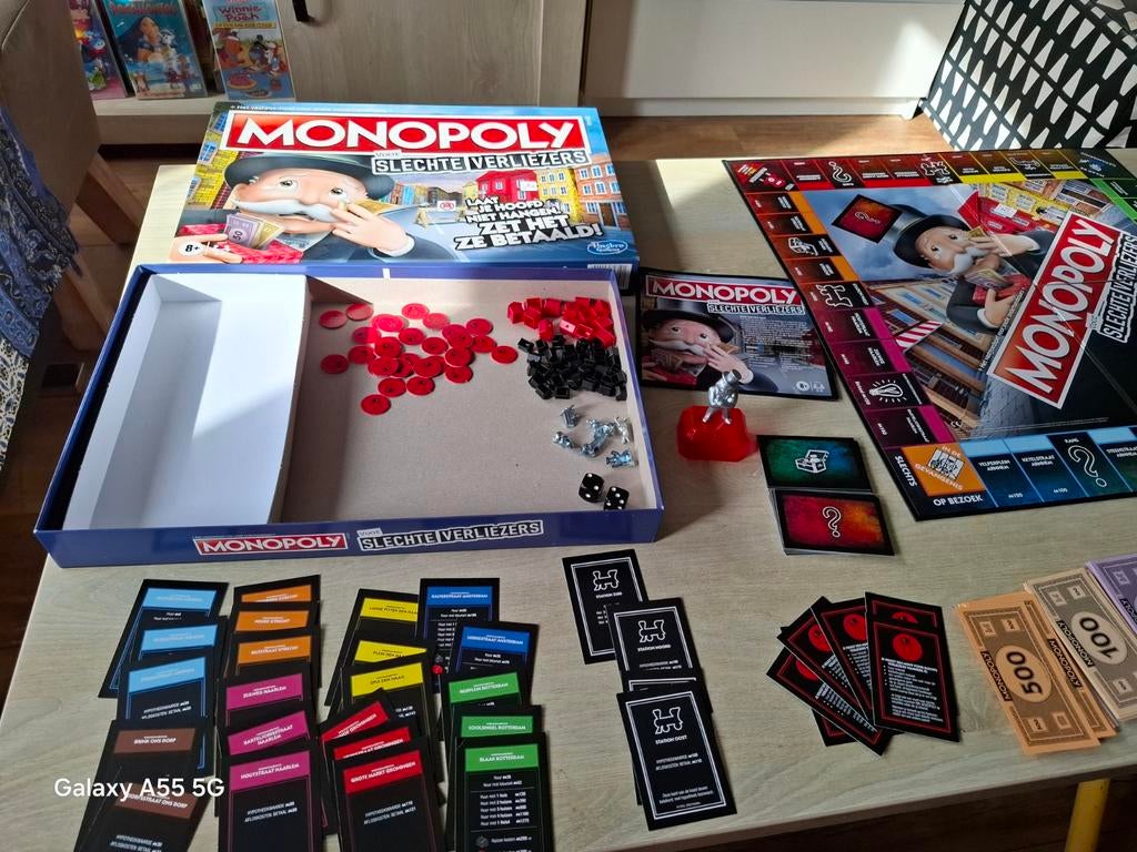 Monopoly voor Slechte Verliezers - Zo goed als nieuw, Hobby en Vrije tijd, Gezelschapsspellen | Bordspellen, Vijf spelers of meer
