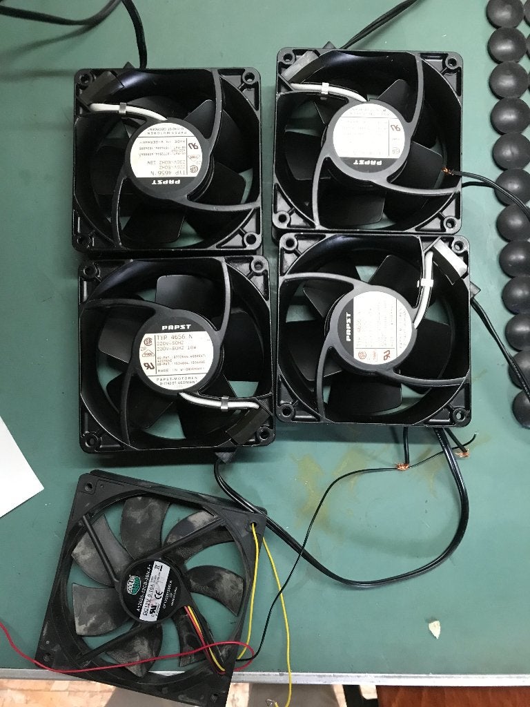 4 ventilatoren voor inbouw, Ophalen of Verzenden, Gebruikt