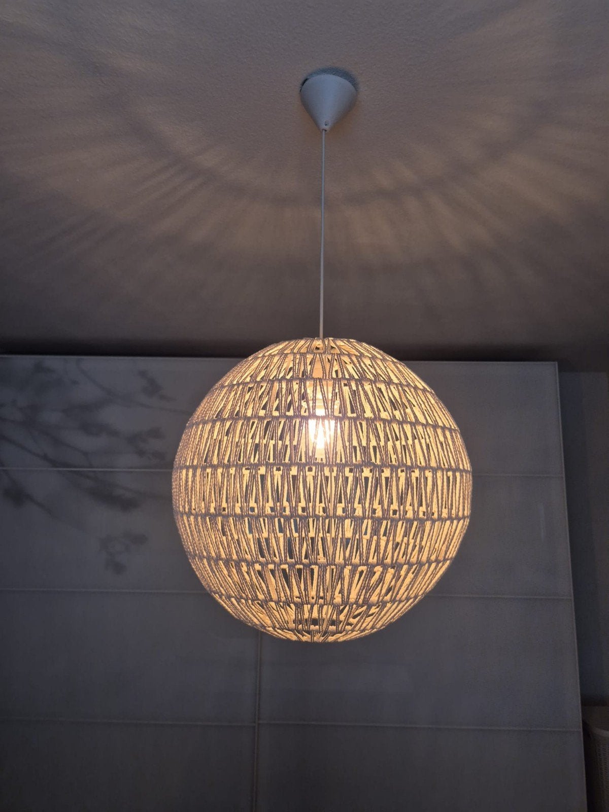 Grote ronde hanglamp van touw, wit, Ophalen, Zo goed als nieuw, Overige materialen, Bohemian, Modern, Scandinavisch