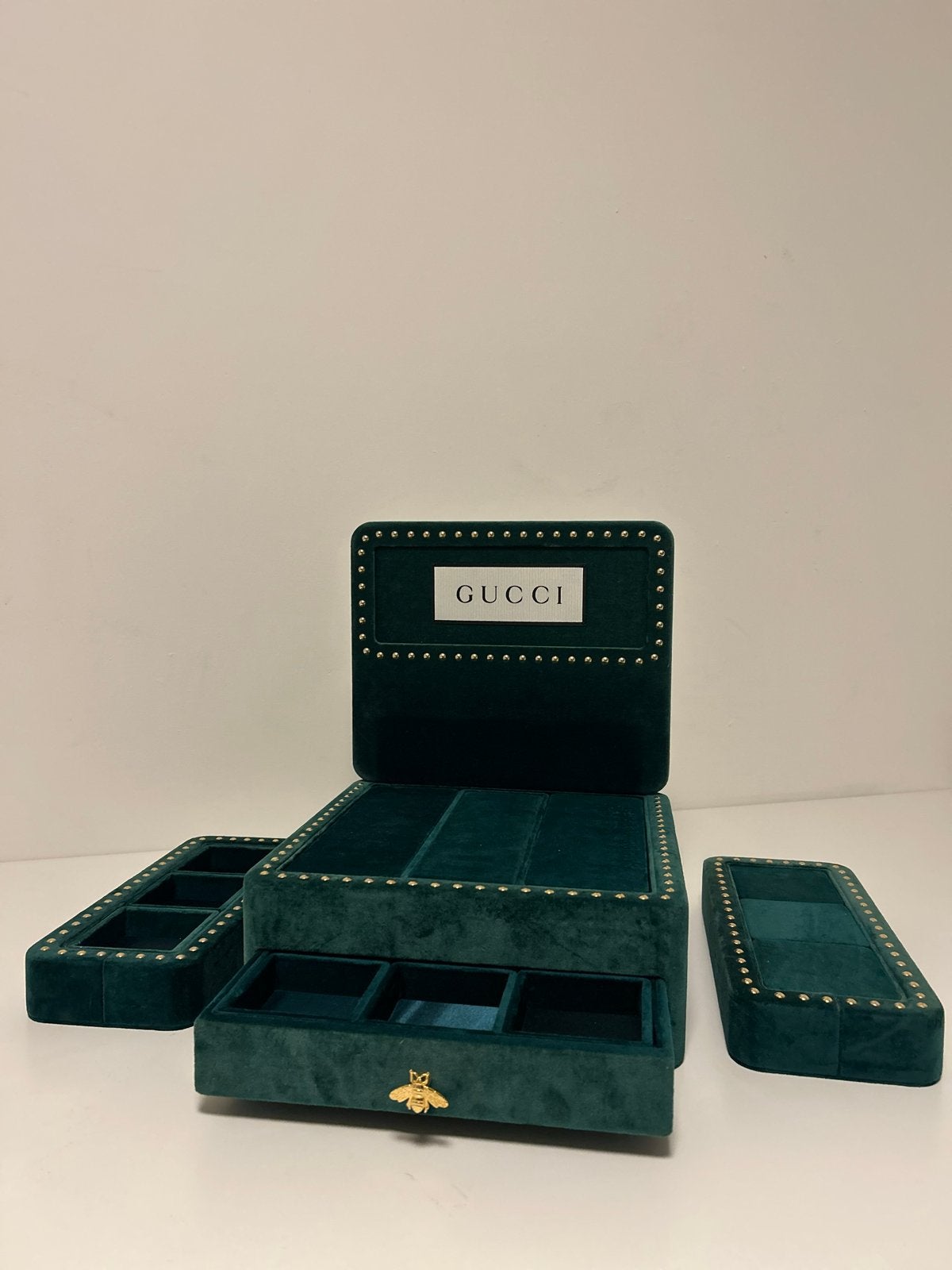 Originele Gucci Sieraden Doos - Groen Fluweel, Ophalen of Verzenden, Zo goed als nieuw