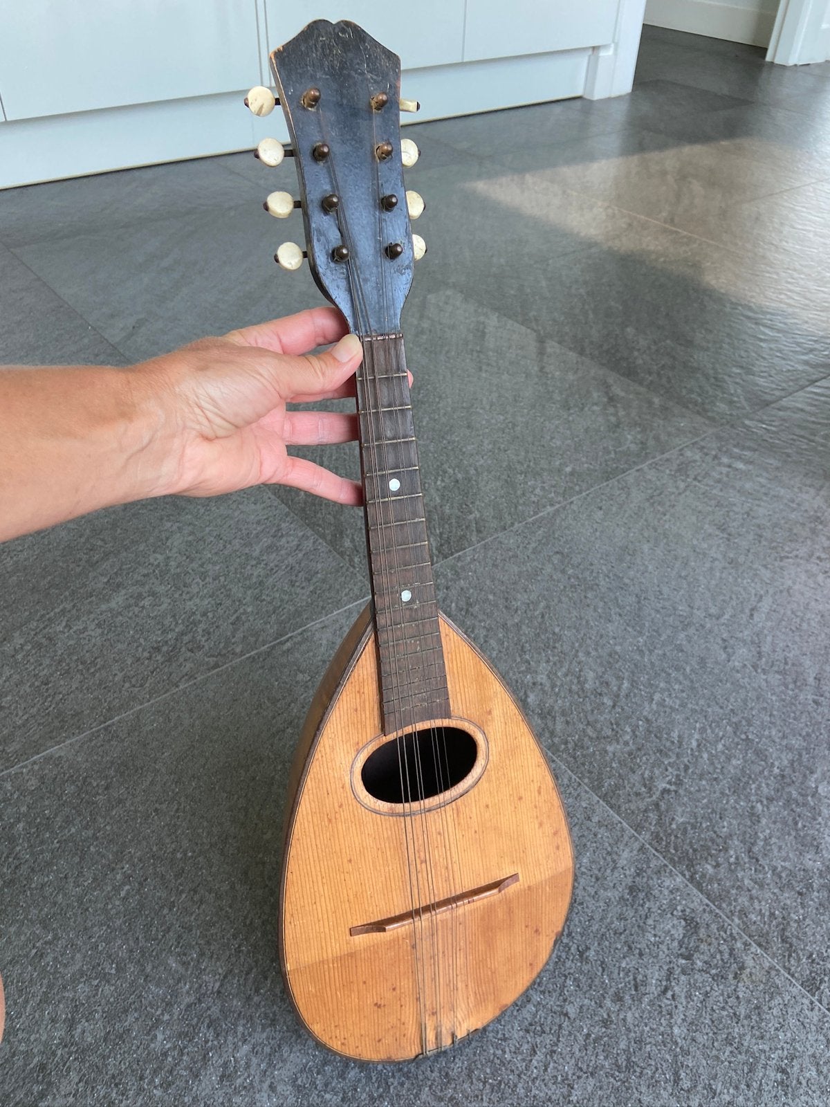 Antieke mandoline snaarinstrument mooi hout benen knopjes, Ophalen of Verzenden