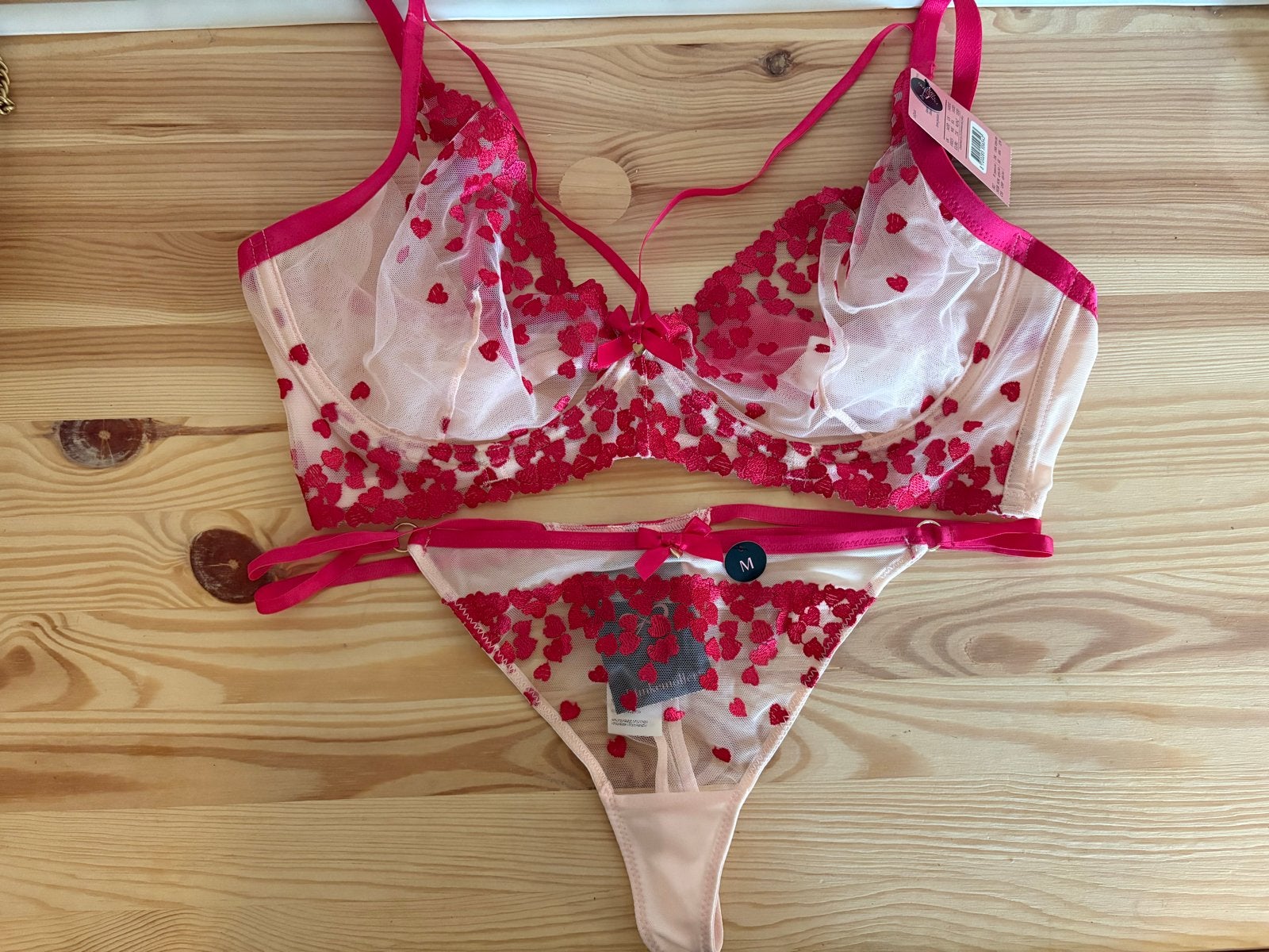 Hunkemöller Lingeriesetje met hartjes - Nieuw, Kleding | Dames, Ophalen of Verzenden, Roze, Setje