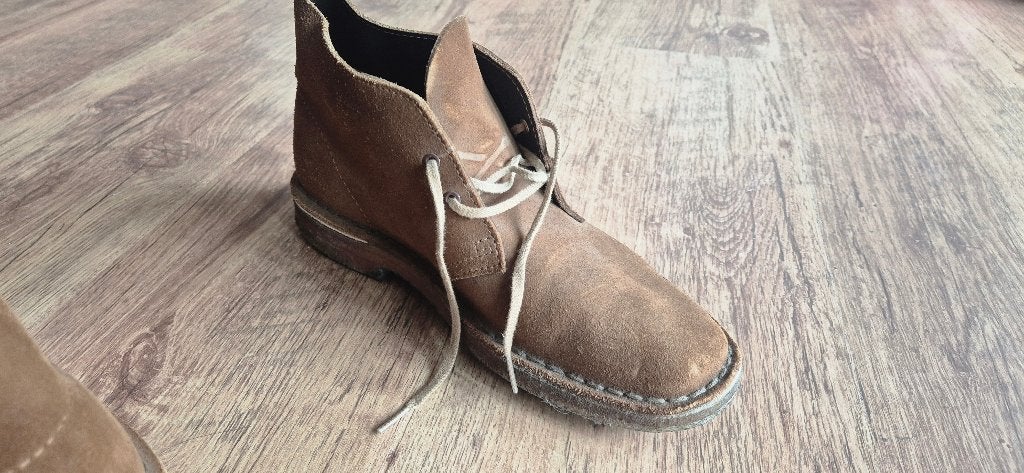 Clarks desert boots brown suede, Ophalen, Bruin, Boots, Clarks