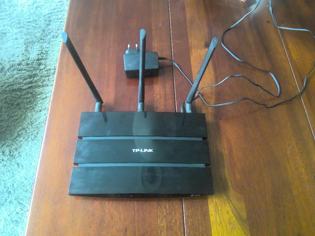 Internet router, Computers en Software, Routers en Modems, Ophalen, Gebruikt, Router, TPLink