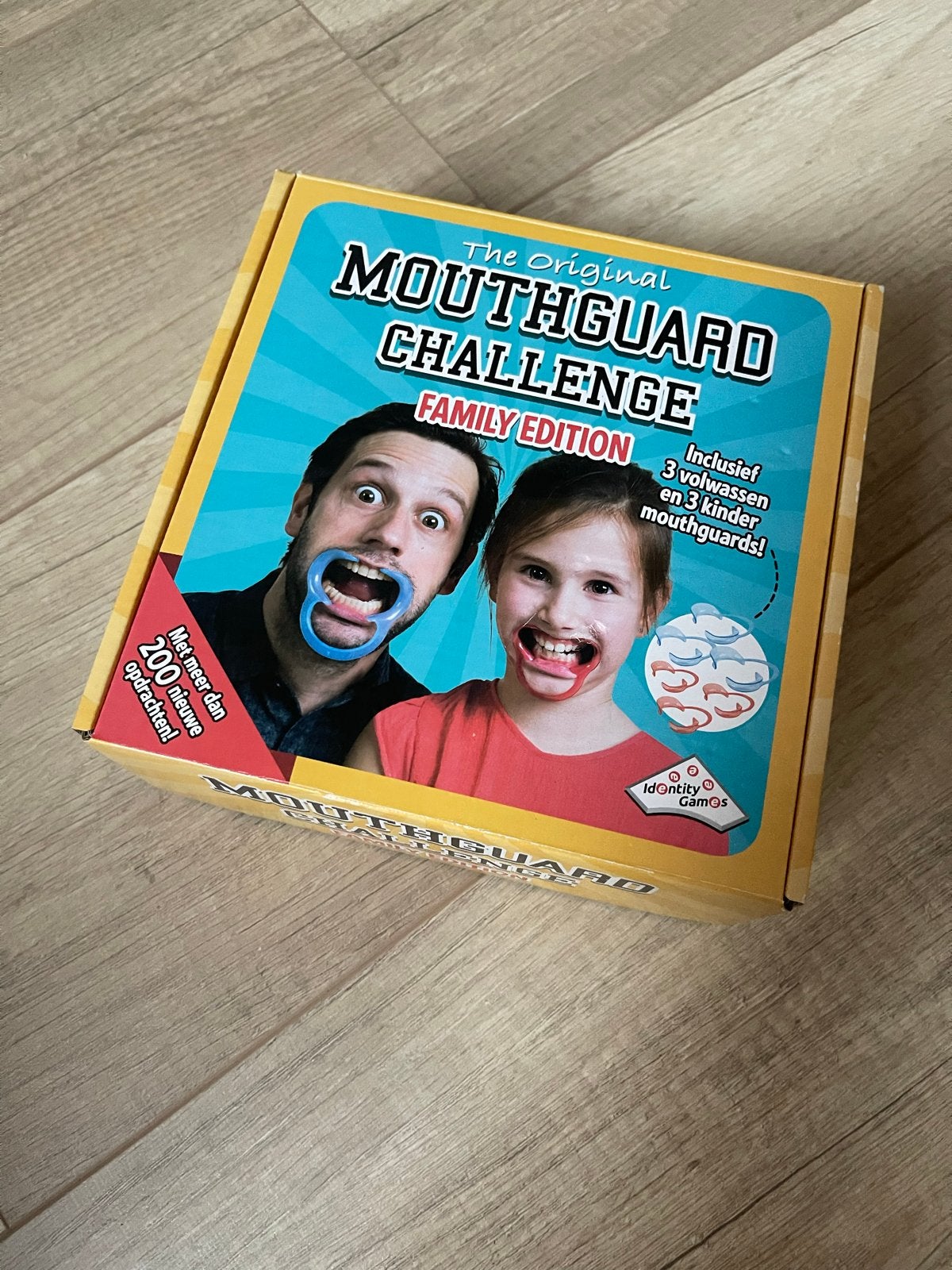 Spel 8+ The Original Mouthguard Challenge Family Edition, Een of twee spelers, Ophalen of Verzenden, Zo goed als nieuw