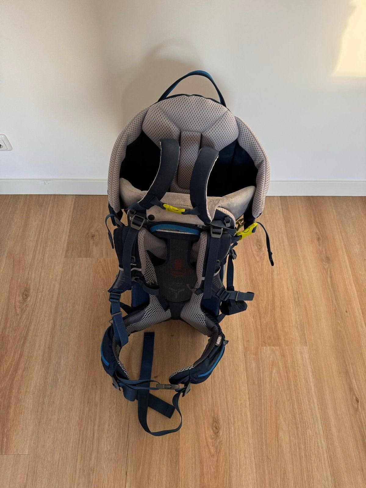 Deuter Kid Comfort Rugdrager - Ideaal voor wandelingen, Kinderen en Baby's, Babydragers en Draagdoeken, Zo goed als nieuw, Rug