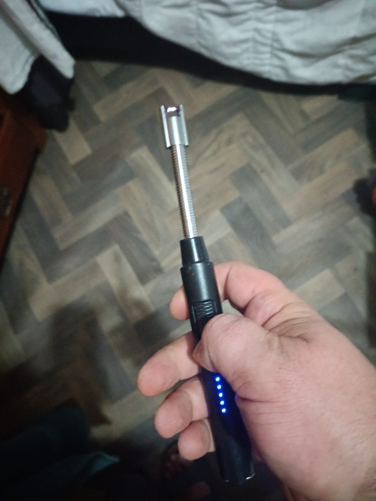 Oplaadbare USB-aansteker met flexibele hals, Ophalen of Verzenden, Zo goed als nieuw, Aansteker