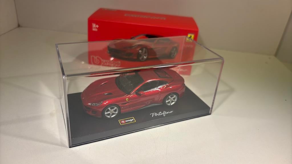 Ferrari Portofino Bburago 1.43