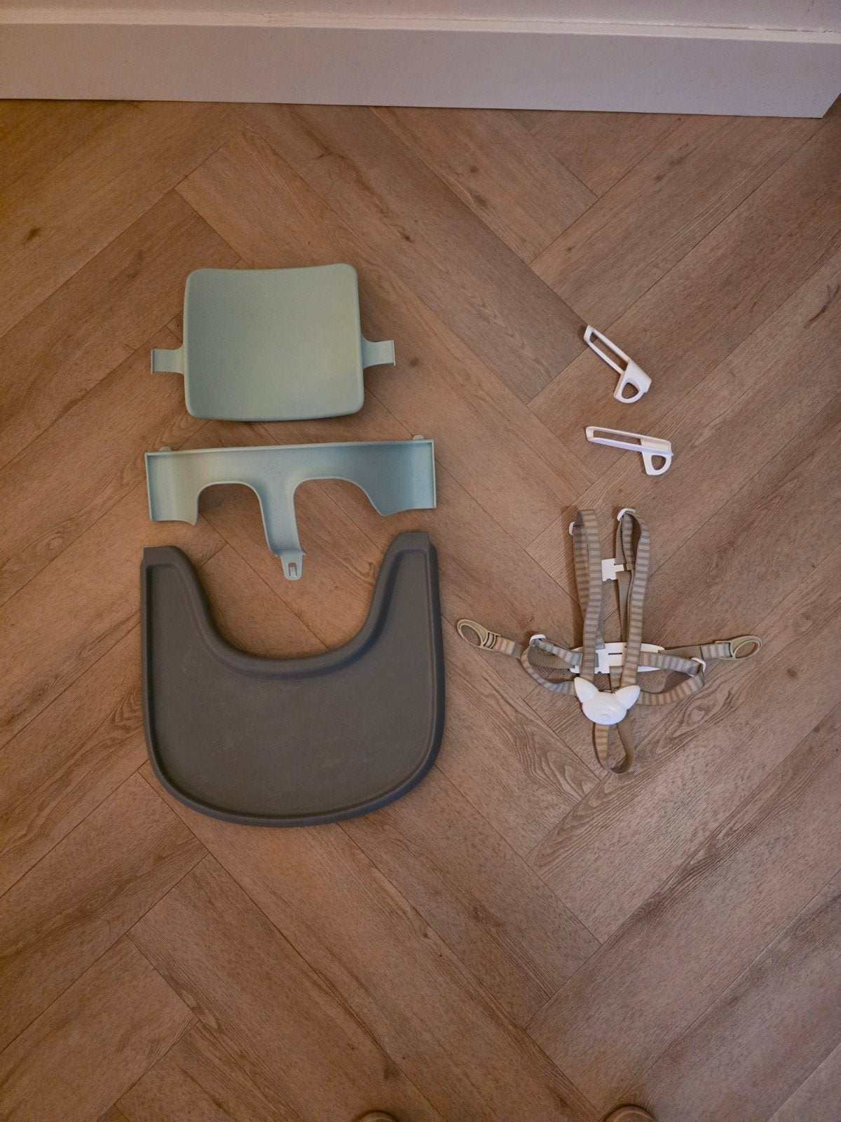 Stokke Tripp Trapp Babyset met Tray en Harnas, Ophalen, Gebruikt, Meegroeistoel, Afneembaar eetblad