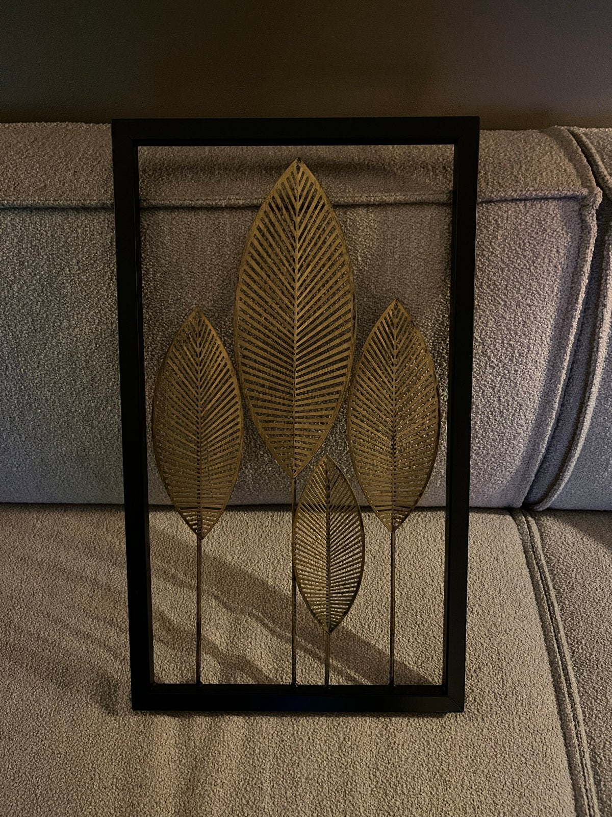 Metalen wanddecoratie met gouden bladeren, Metaal, Wandsculptuur, Ophalen of Verzenden, Modern