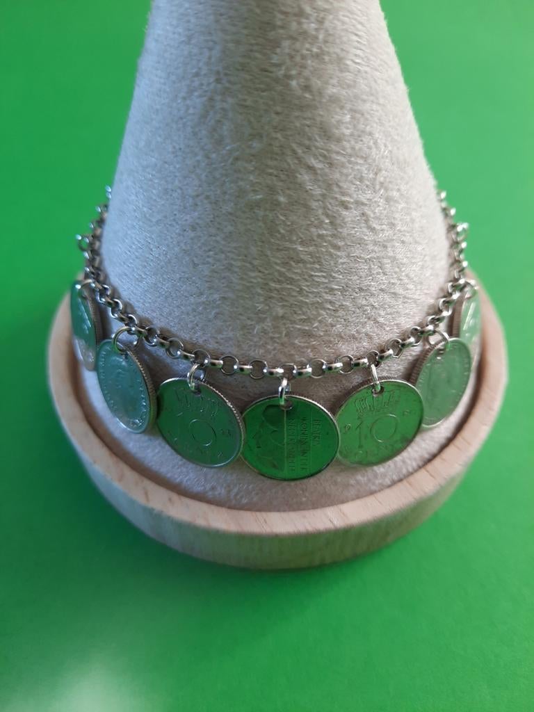 3 Koninginnen Dubbeltjes Armband, Sieraden, Tassen en Uiterlijk, Armbanden, Ophalen of Verzenden, Zo goed als nieuw, Zilver, Staal