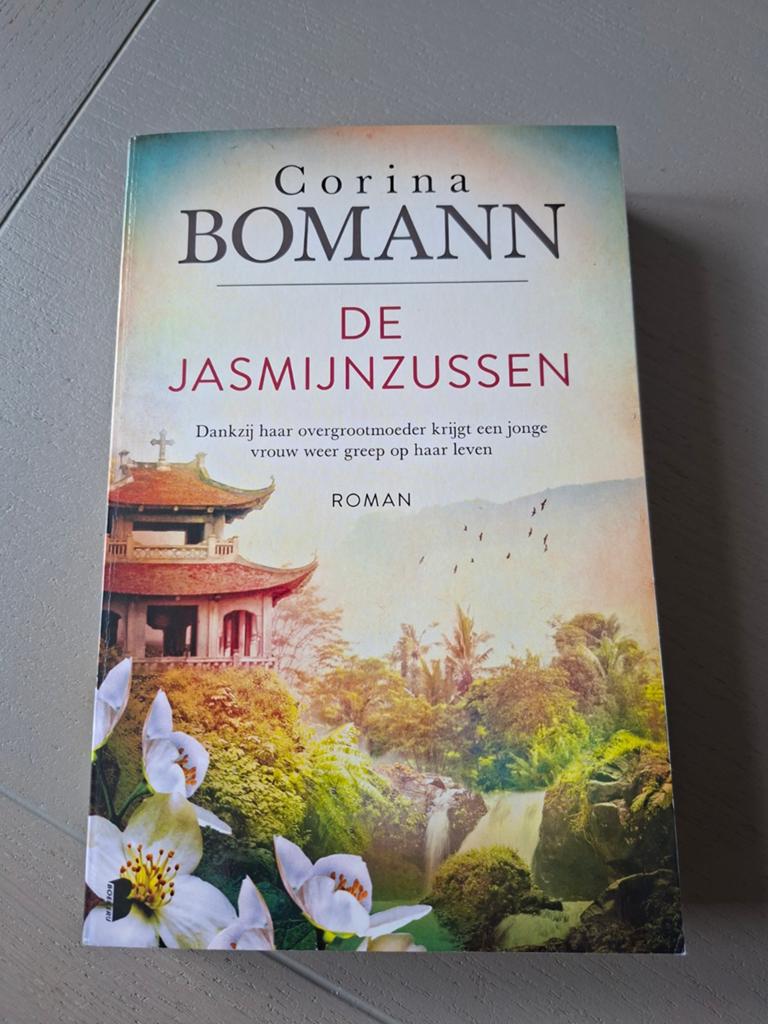 De jasmijnzussen, Corina bomann, Ophalen of Verzenden, Zo goed als nieuw, Corina Bomann