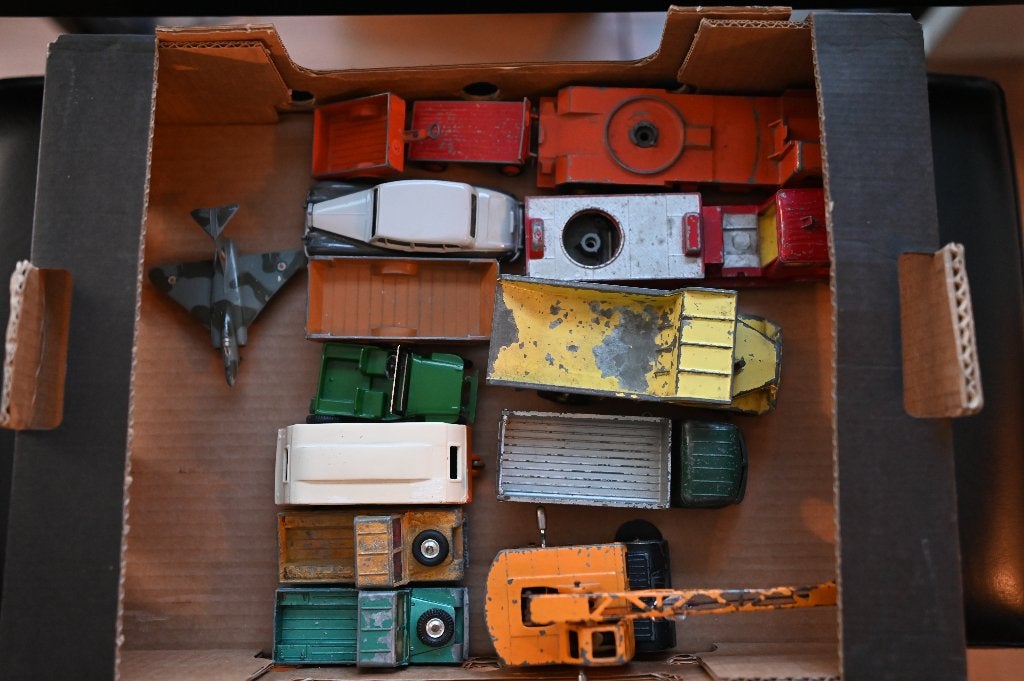 uitdunnen van mijn verzameling 14 Dinky/Corgi toys, Ophalen of Verzenden, Gebruikt, Auto, Dinky Toys