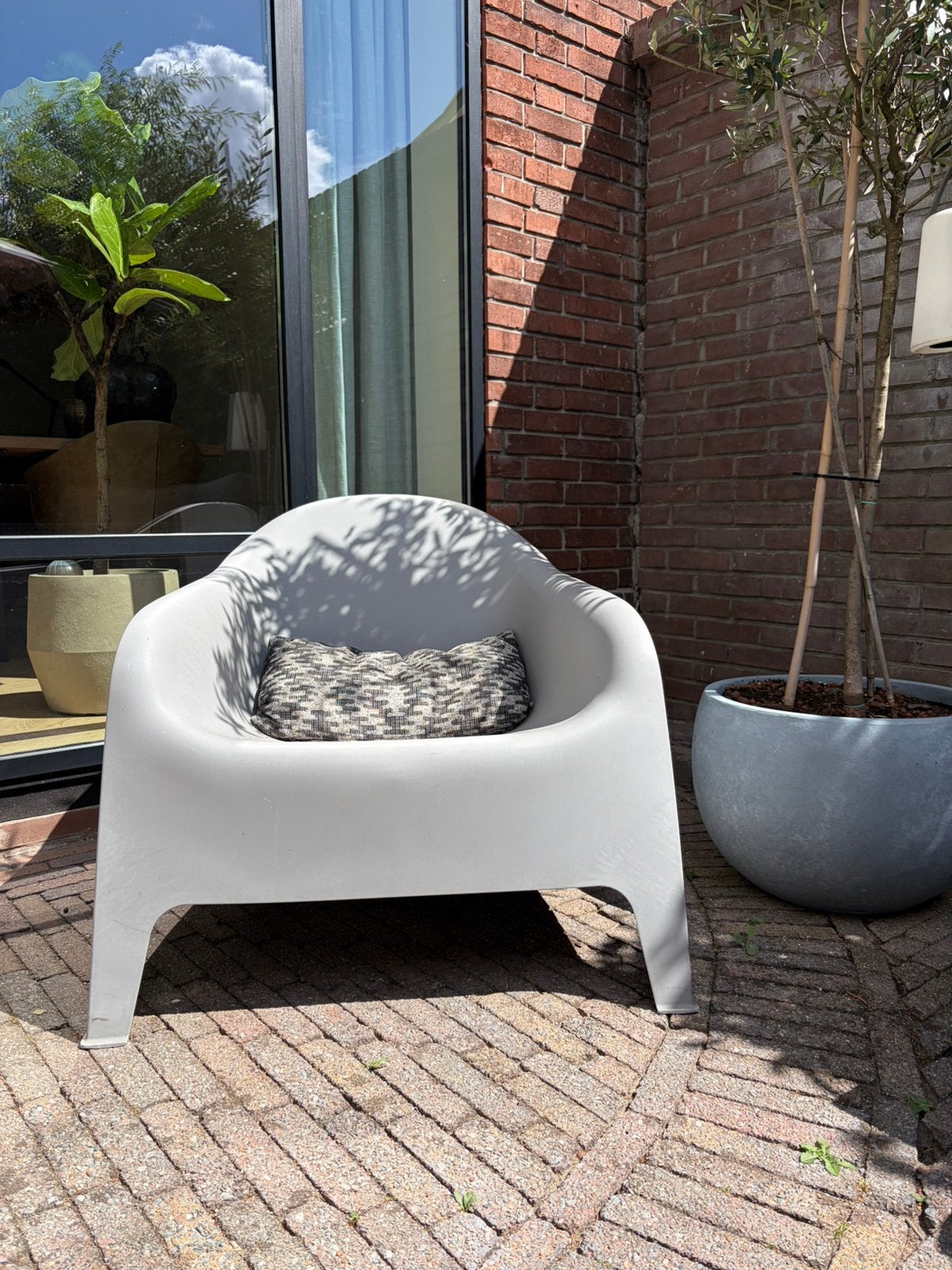 1 ikea skarpo buiten stoel lichtgrijs, Ophalen of Verzenden, Gebruikt