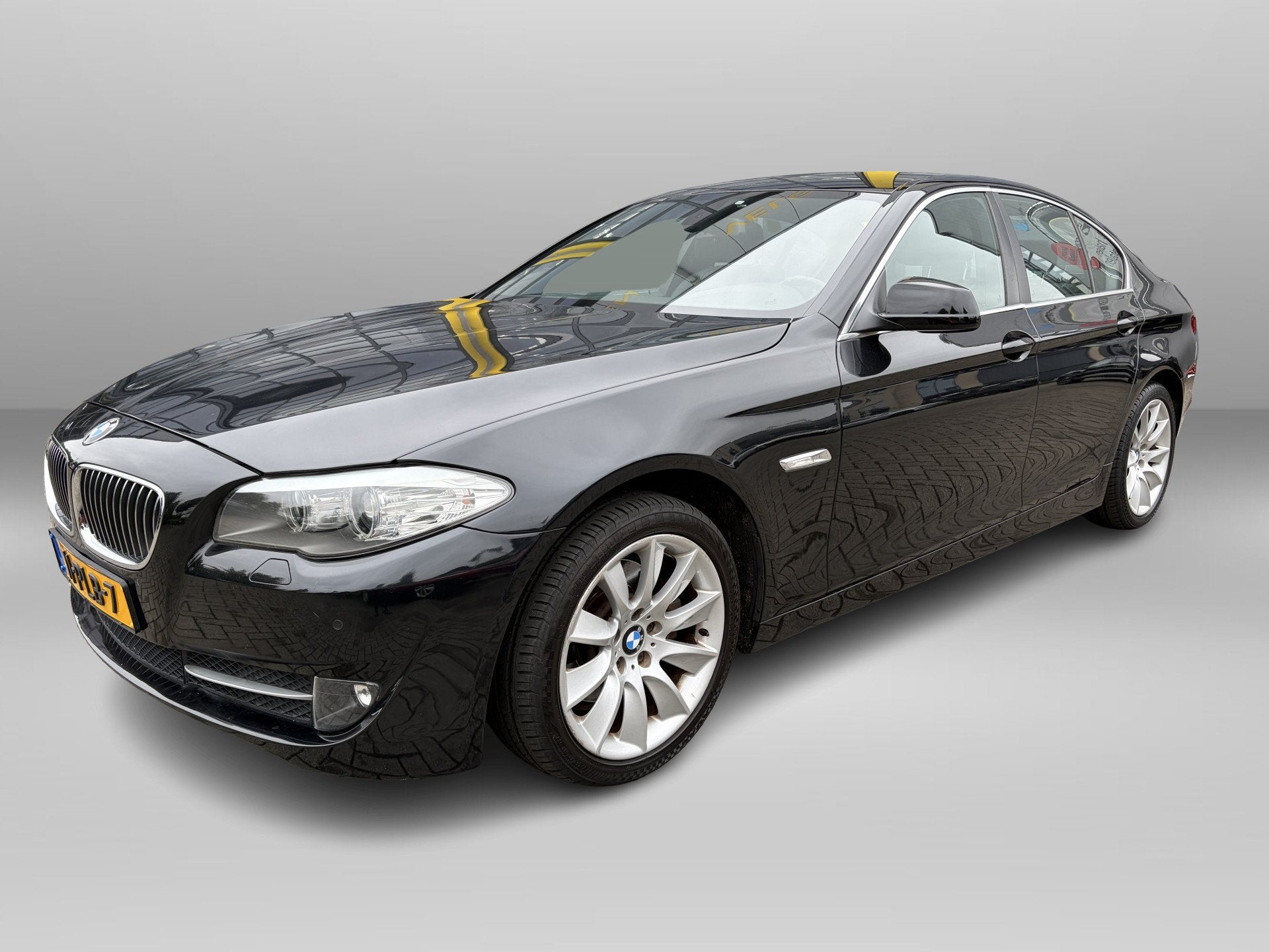 BMW 5 Serie 523i Executive Automaat | Leer | Navi | Cruise |, Euro 5, Achterwielaandrijving, Gebruikt, Zwart