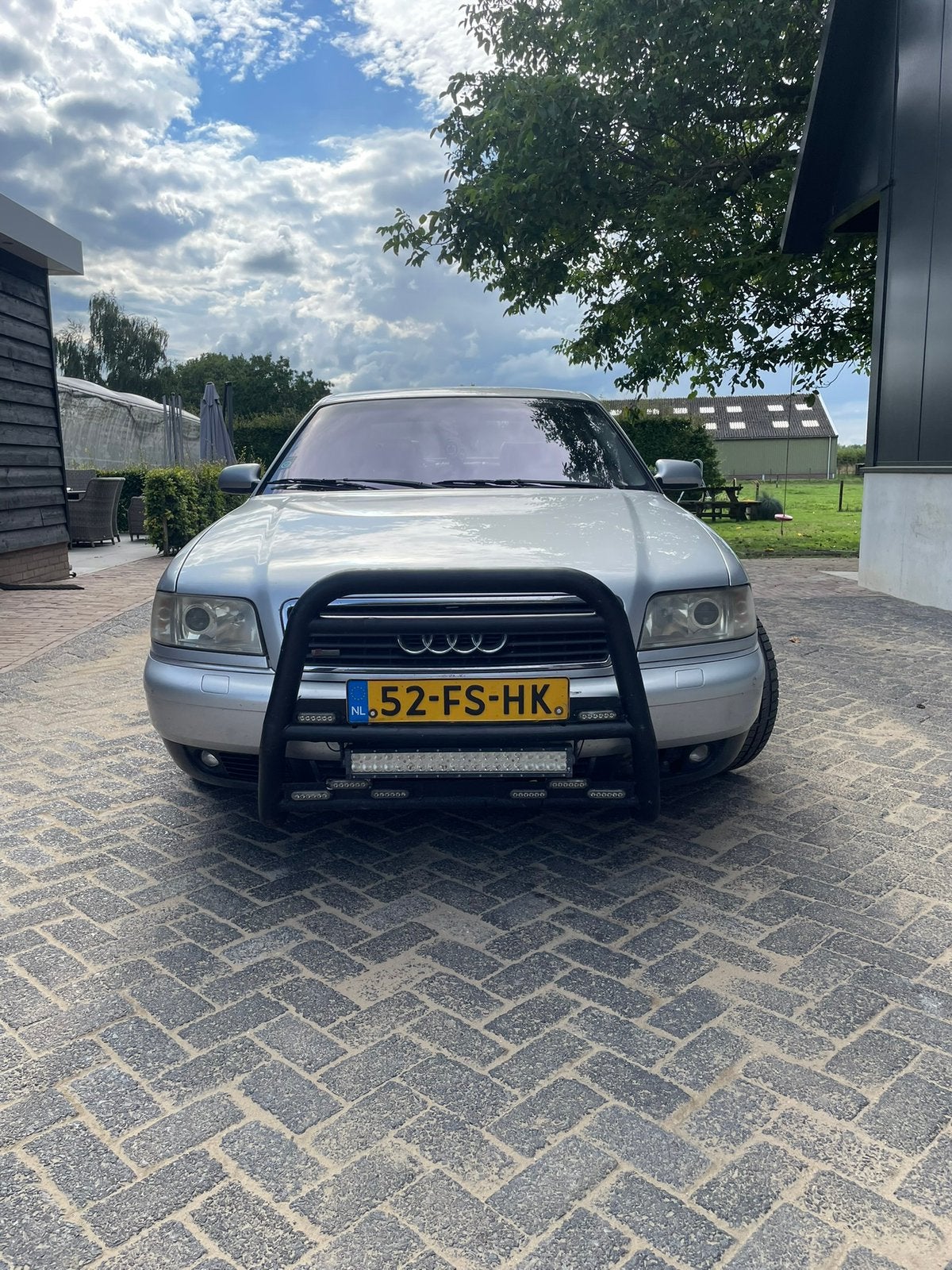 Audi A8 3.7 Quattro 191KW AUT 2000 Grijs, Automaat, 8 cilinders, 1700 kg, Origineel Nederlands