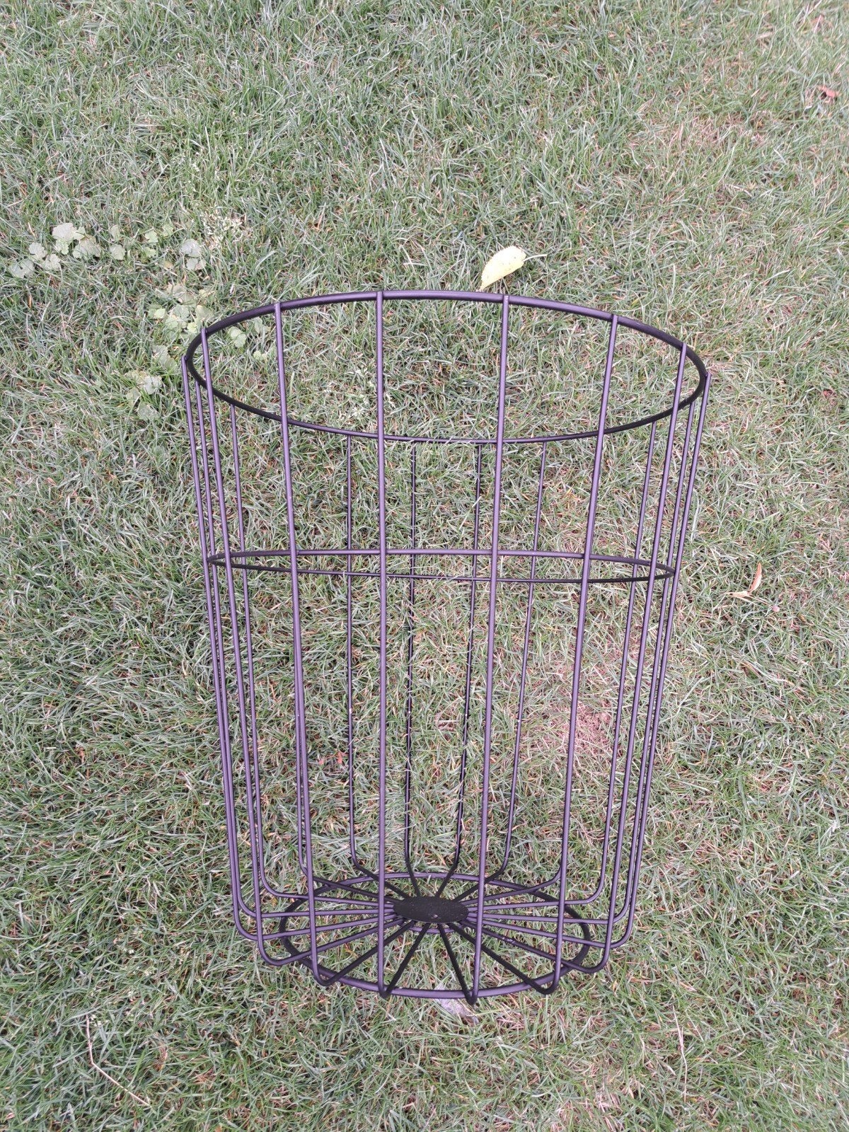Metalen mand voor knuffels of decoratie, Ophalen, Gebruikt, Mand, Rond