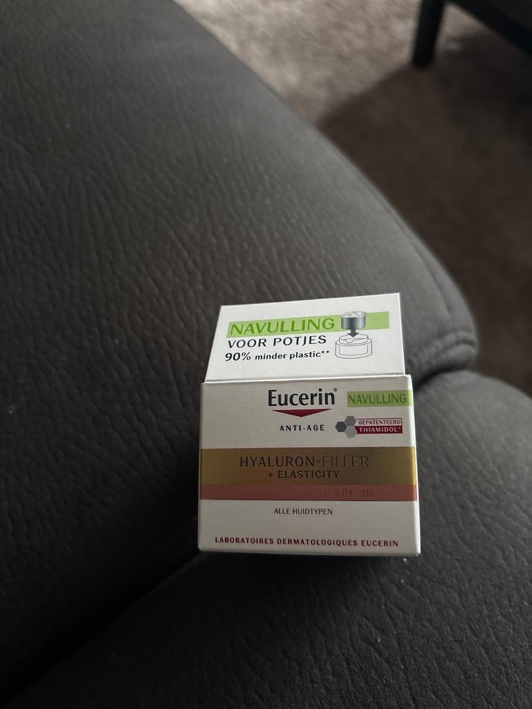 Eucerin navulling hyaluron filler elasticity, Ophalen of Verzenden, Nieuw, Gehele gezicht