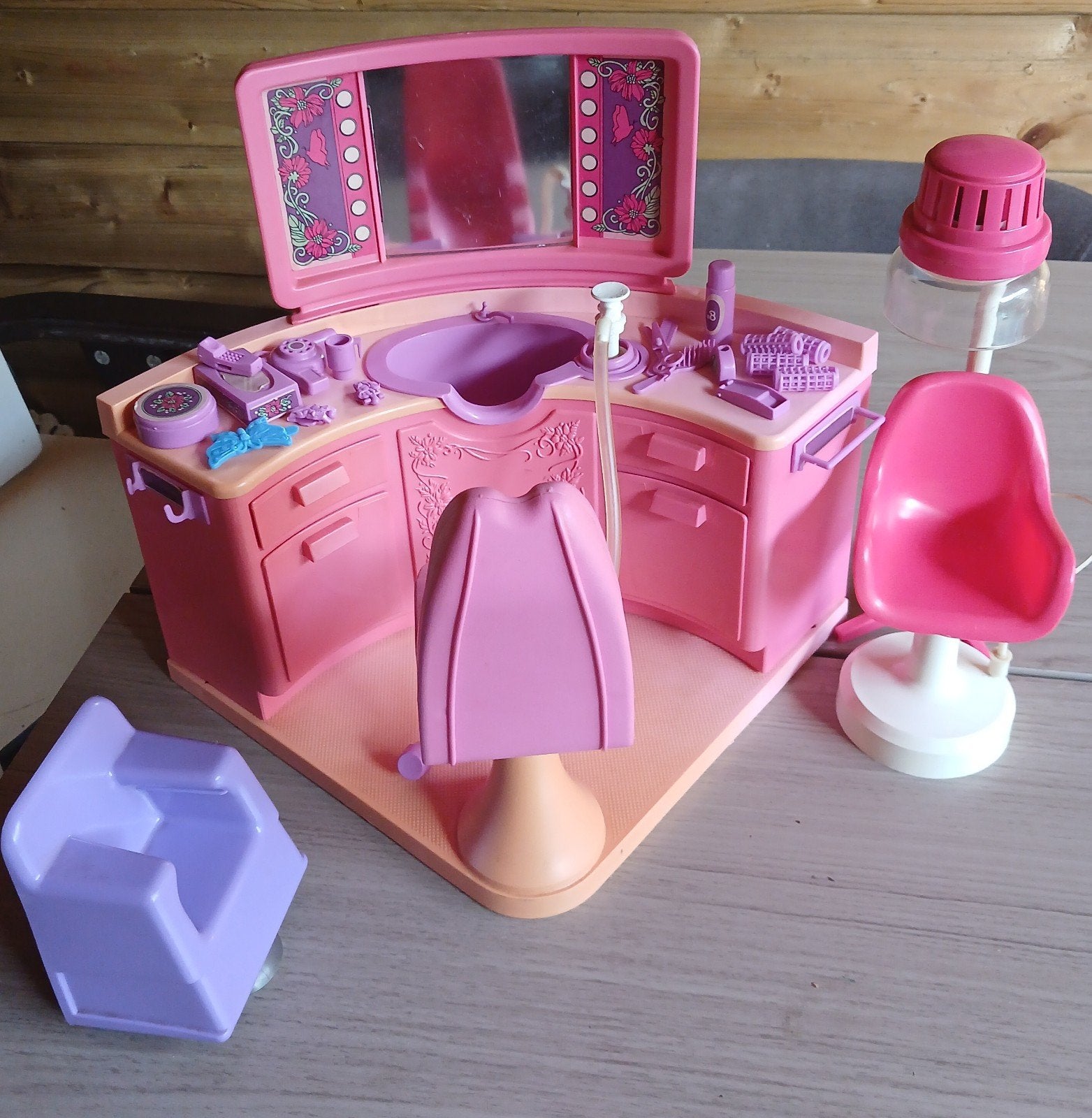 ​ Unieke Vintage Barbie Kapsalon / Schoonheidssalon Speels, Ophalen of Verzenden, Barbie