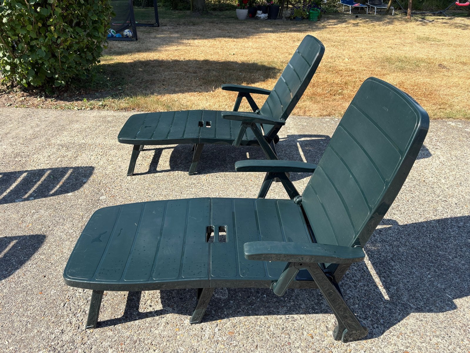 Jardin Tuinset Groen - 4 Stoelen en Tafel en 2 lounge bedden, Ophalen, 4 zitplaatsen, Kunststof, Gebruikt
