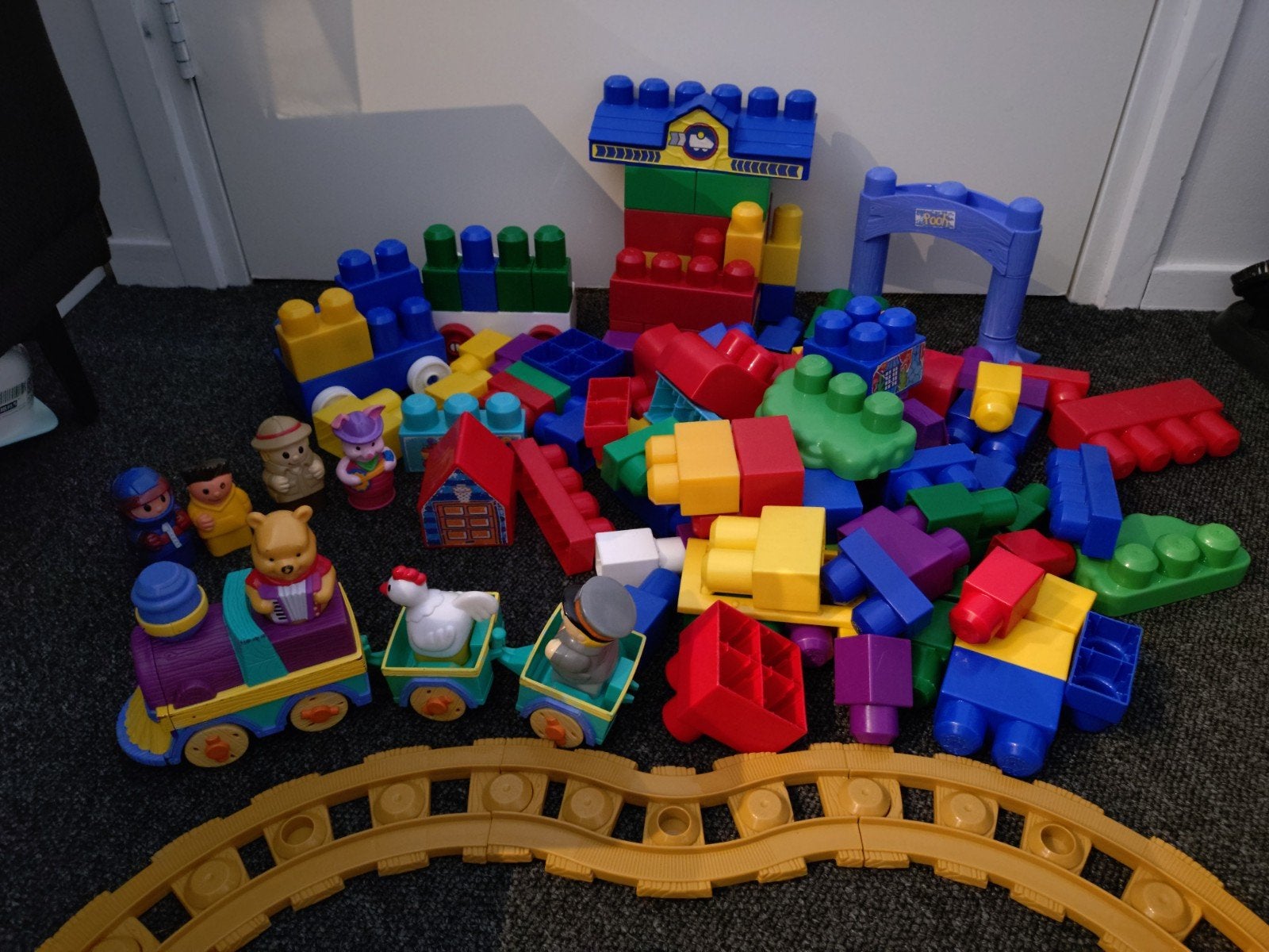 Grote Megabloks set met trein, spoorbaan en poppetjes, Ophalen, Gebruikt, Megabloks