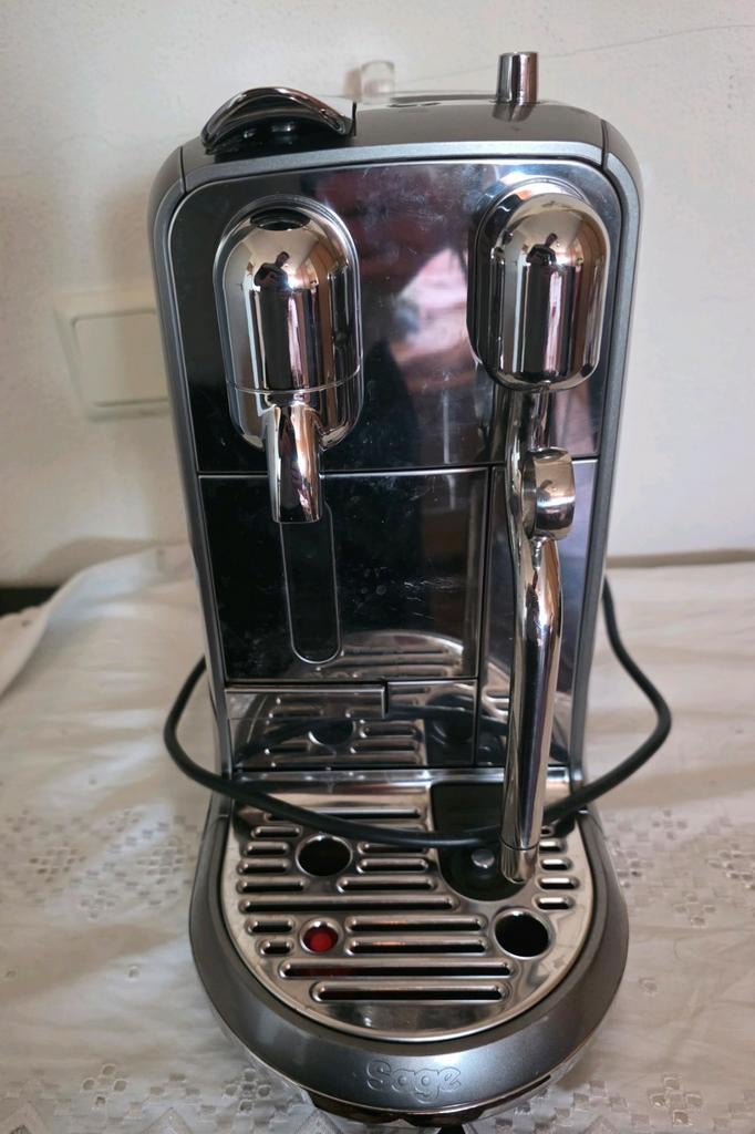 Carista Nespresso koffiezetapparaat
(Defect), Ophalen of Verzenden