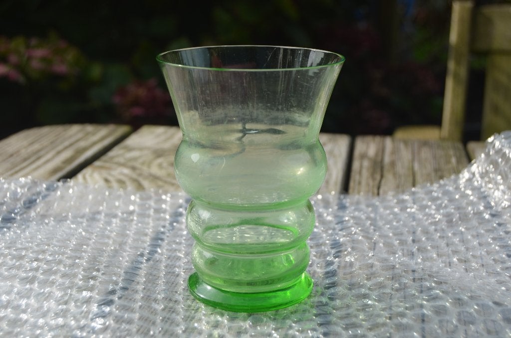 Mooi groen glas in gebruikte staat., Antiek en Kunst, Antiek | Glas en Kristal, Ophalen of Verzenden