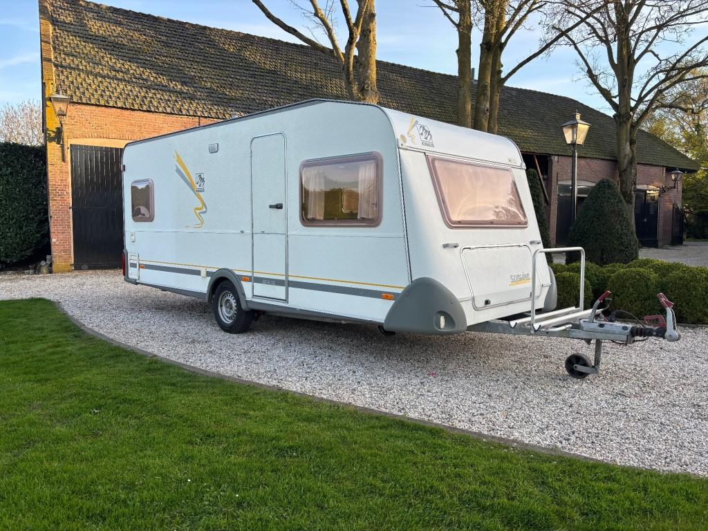 Knaus SÜDWIND 500 TF/VOORTENT/NIEUWSTAAT, Caravans en Kamperen, Ringverwarming, Bedrijf, Helmut‐Knaus‐Straße 1, 94118 Jandelsbrunn