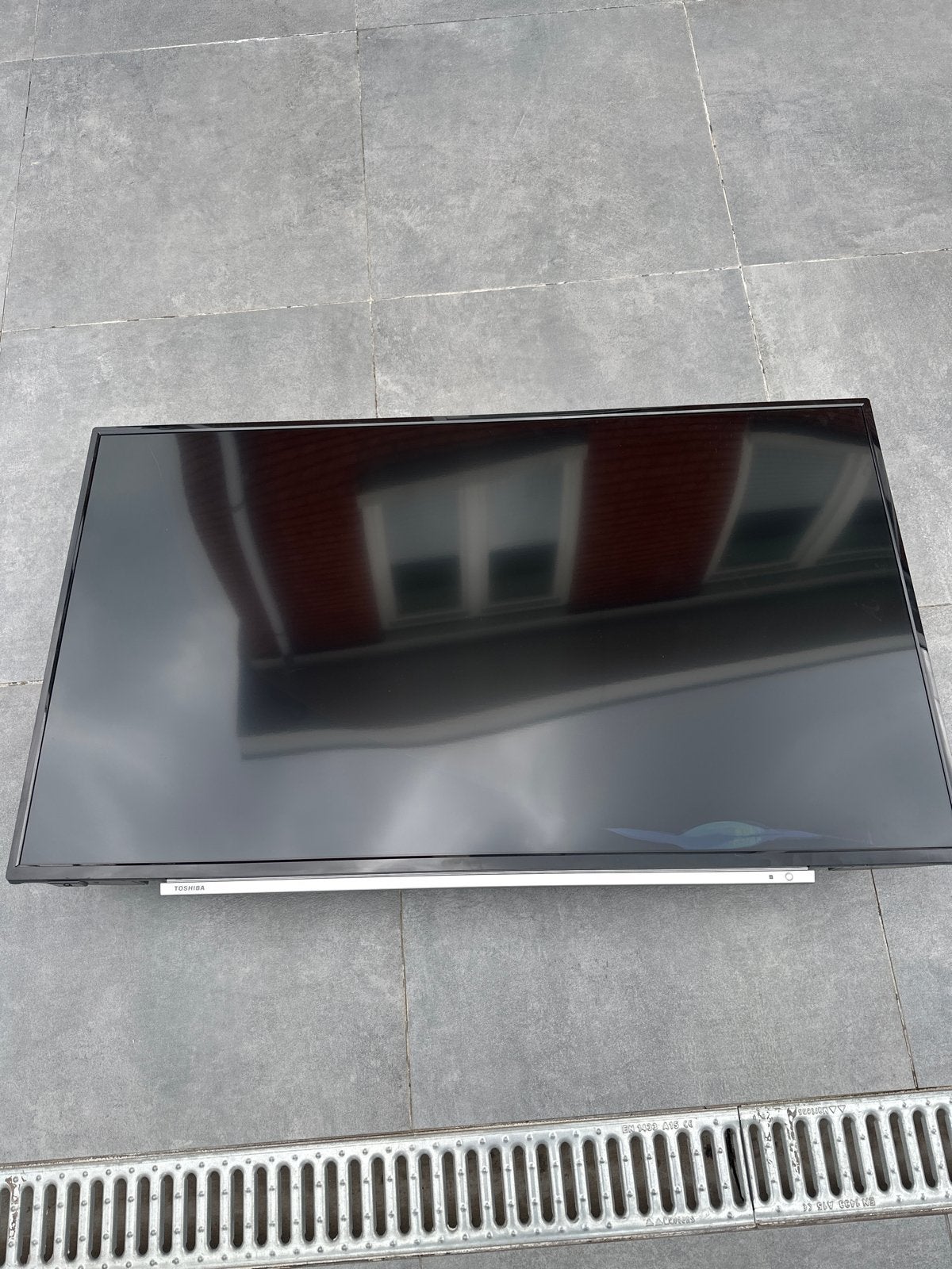 Toshiba TV - Gebruikt, Audio, Tv en Foto, Televisies, Ophalen, 50 Hz, 100 cm of meer, Full HD (1080p)