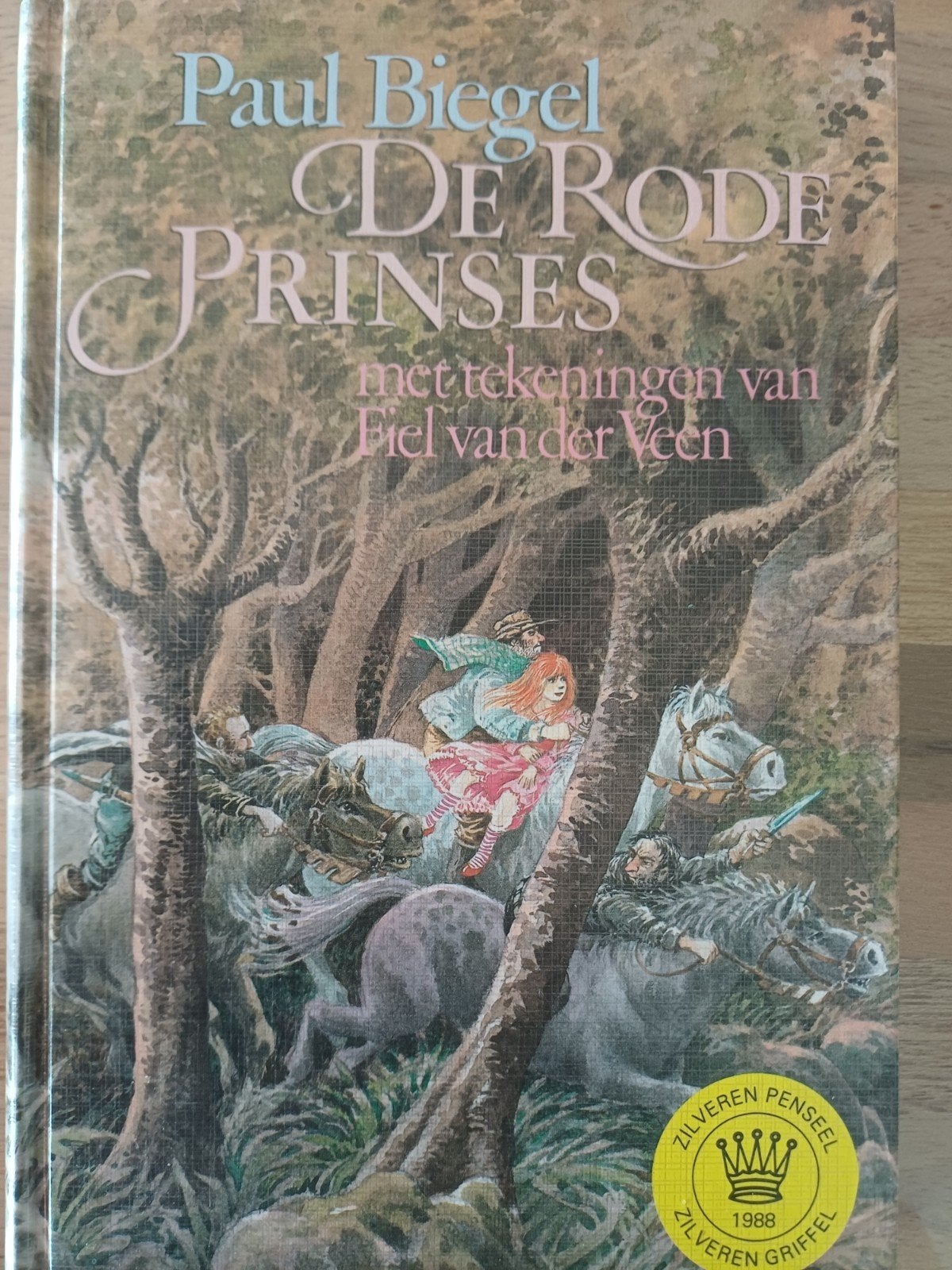 Paul Biegel - De Rode Prinses, Ophalen of Verzenden, Paul Biegel, Fictie algemeen