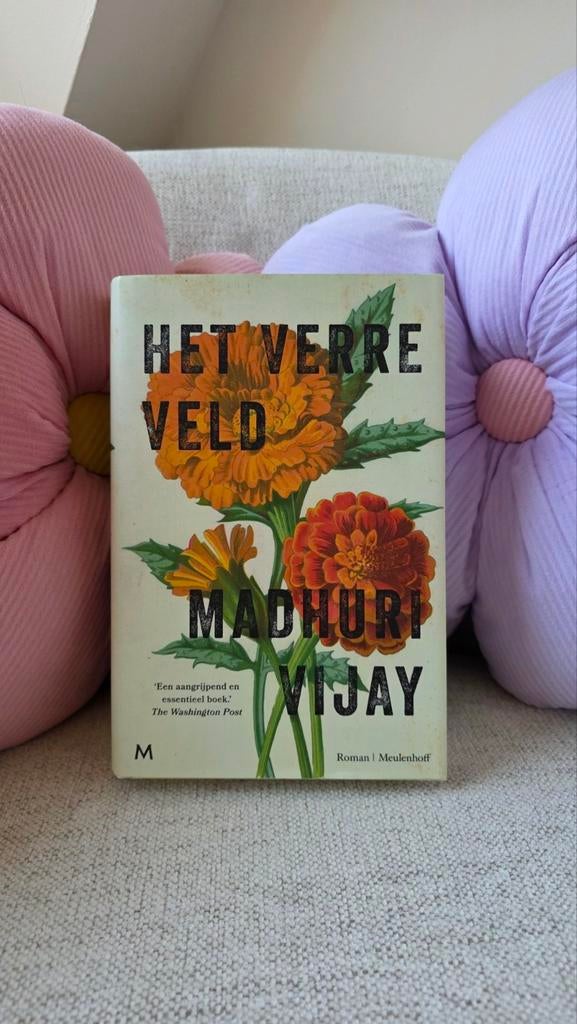 Het Verre Veld - Madhuri Vijay (Roman), Ophalen of Verzenden, Gelezen, Madhuri Vijay, Wereld overig