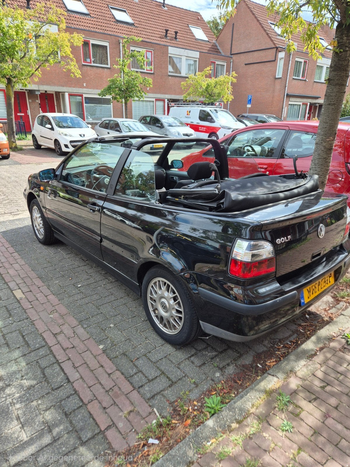 Volkswagen golf cabriolet 1.8 Karmann edition, Auto's, Volkswagen, Zwart, 4 cilinders, Cabriolet, Zwart