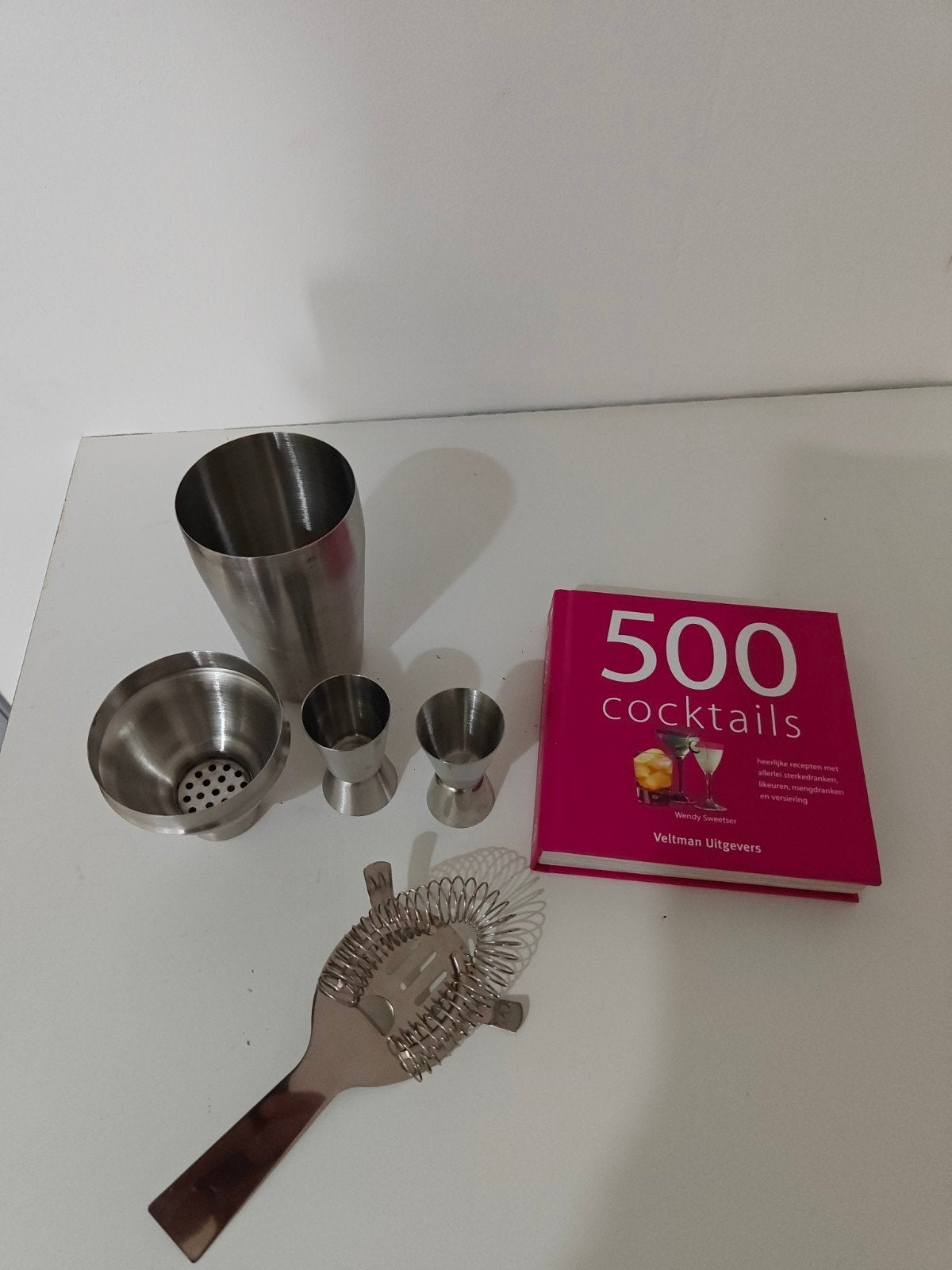 Cocktail Shaker Set met Boek '500 Cocktails', Overige typen, Zilver, Ophalen of Verzenden, Zo goed als nieuw