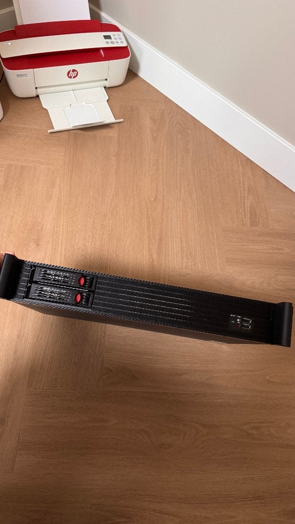 1.5U rack server J4205-ITX, 16GB RAM, 8 TB WD Red, 500GB SSD, 2 tot 3 Ghz, Zelf gebouwde pc, Ophalen of Verzenden, Zo goed als nieuw