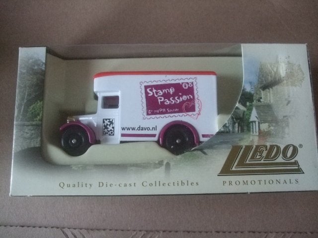 Davo Auto's compleet in doosje stamp passion, Overige merken, Auto, Verzenden, Groter dan 1:32
