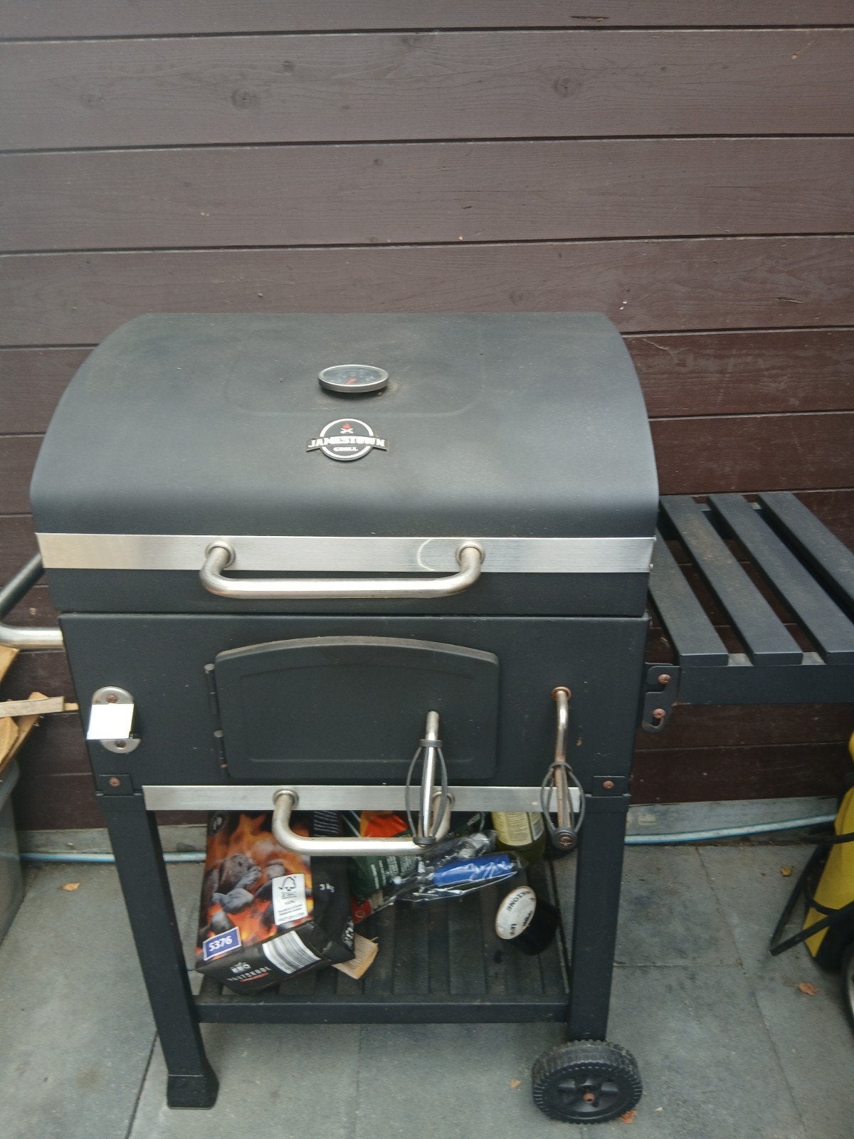 Jameson Houtskoolbarbecue mag voor klein prijsje weg, Ophalen, Gebruikt, Jameson
