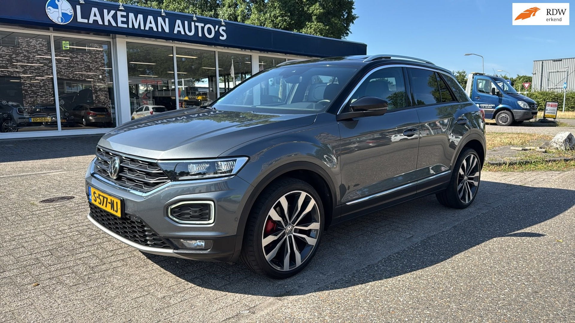 Volkswagen T-Roc 1.5 TSI Automaat Sport R-Line Pano Navi Car, Auto's, Euro 6, 4 cilinders, 150 pk, Automatische klimaatregeling