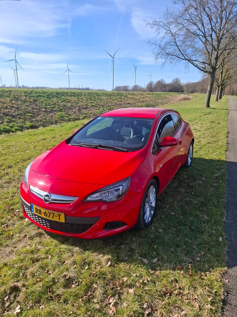Opel Astra 1.4 Turbo 88KW GTC 2012 Rood. Perfecte staat, Voorwielaandrijving, 1350 kg, 4 cilinders, 700 kg