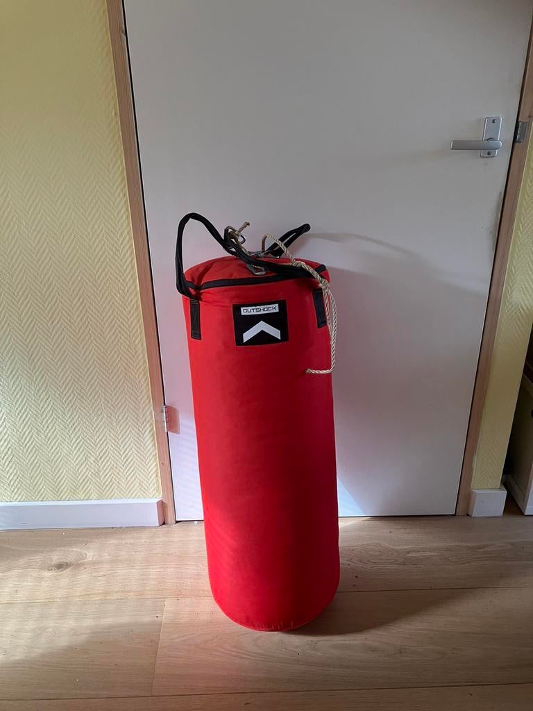 Outshock Bokszak voor stoten rood 14 kg, Ophalen, Zo goed als nieuw, Bokszak