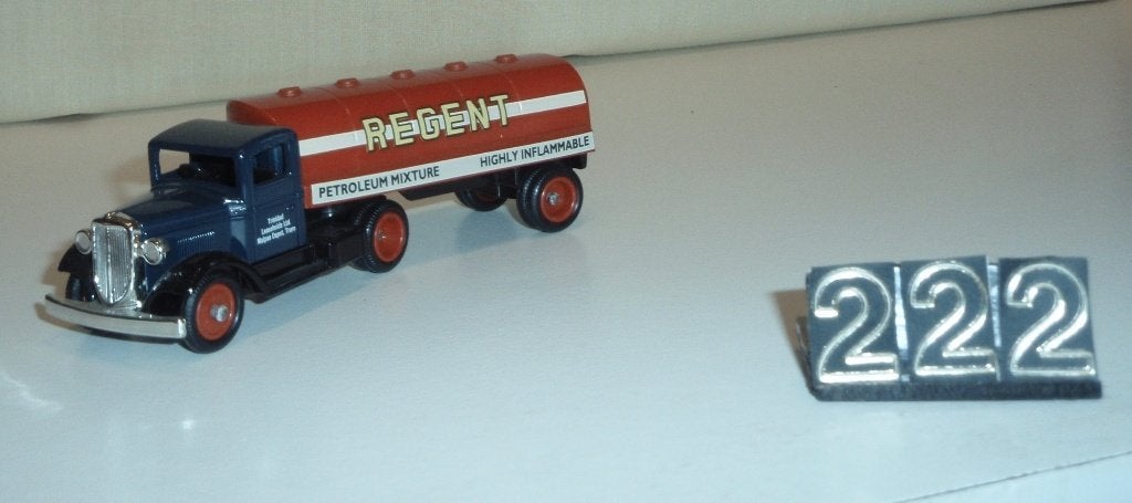 Te koop modelauto Ford 1935 - Trekker Tankoplegger - Regent, Ophalen of Verzenden, Zo goed als nieuw, Auto's