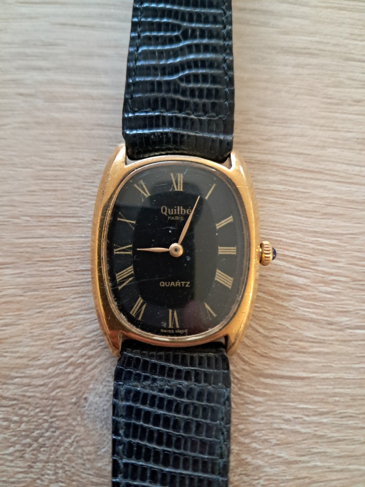 Quilbe Paris Quartz horloge - Goudkleurig met leren band, Ophalen of Verzenden, Leer, Overige merken